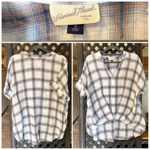 Universal Thread Plaid Blouse